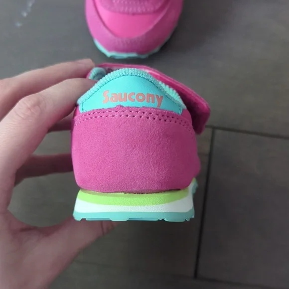 NWOT Toddler Size 4 Saucony Jazz Hook & Loop Sneaker - Picture 5 of 8